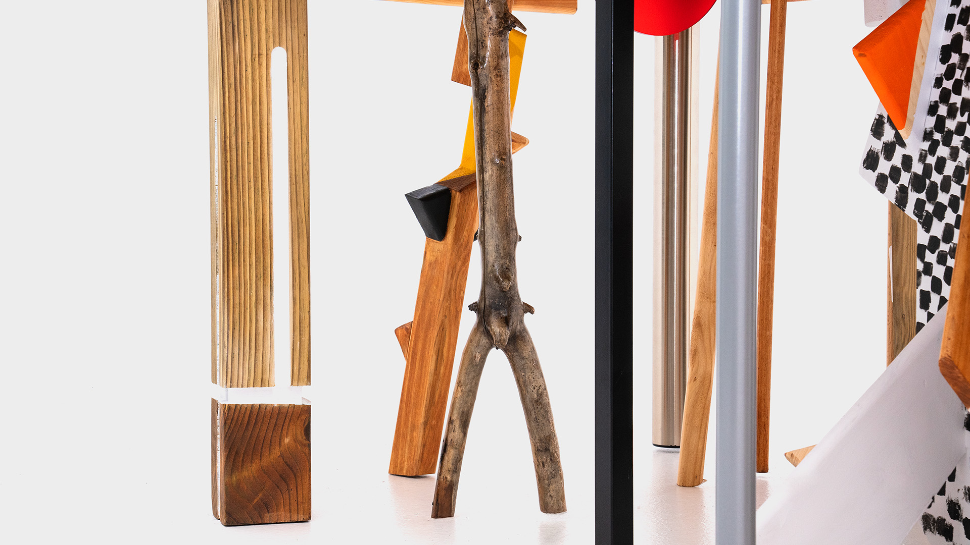 The Uncomfortable table construction